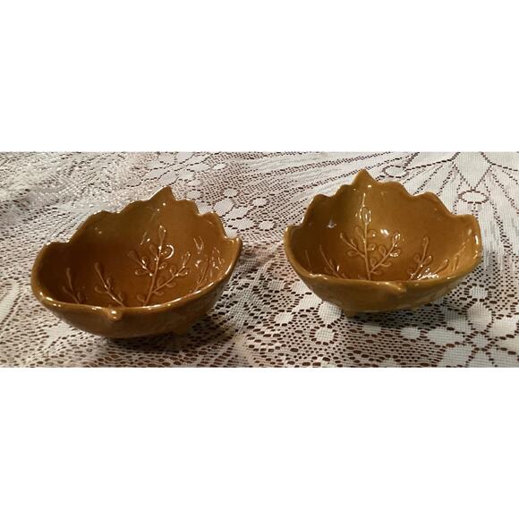 Set of 2 Pier 1 Imports Yellow Golden Leaf Footed Bowls Fall Stoneware - Picture 2 of 8
